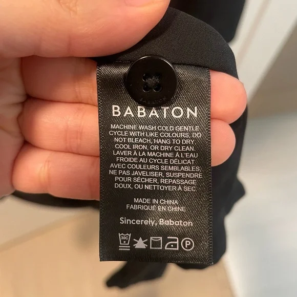 Aritzia Kahlo Robe - Picture 6 of 7